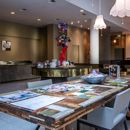 Artemis Hotel 4*